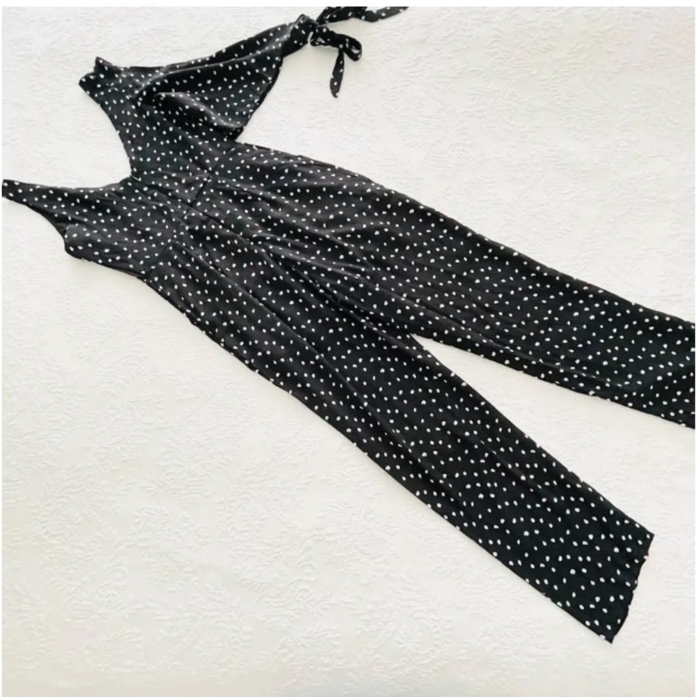Brand new with tags!! Medium Lulus jumpsuit - Picture 2 of 7